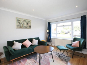 Oxford House next to Blenheim, Airport, Cotswold, Bicester